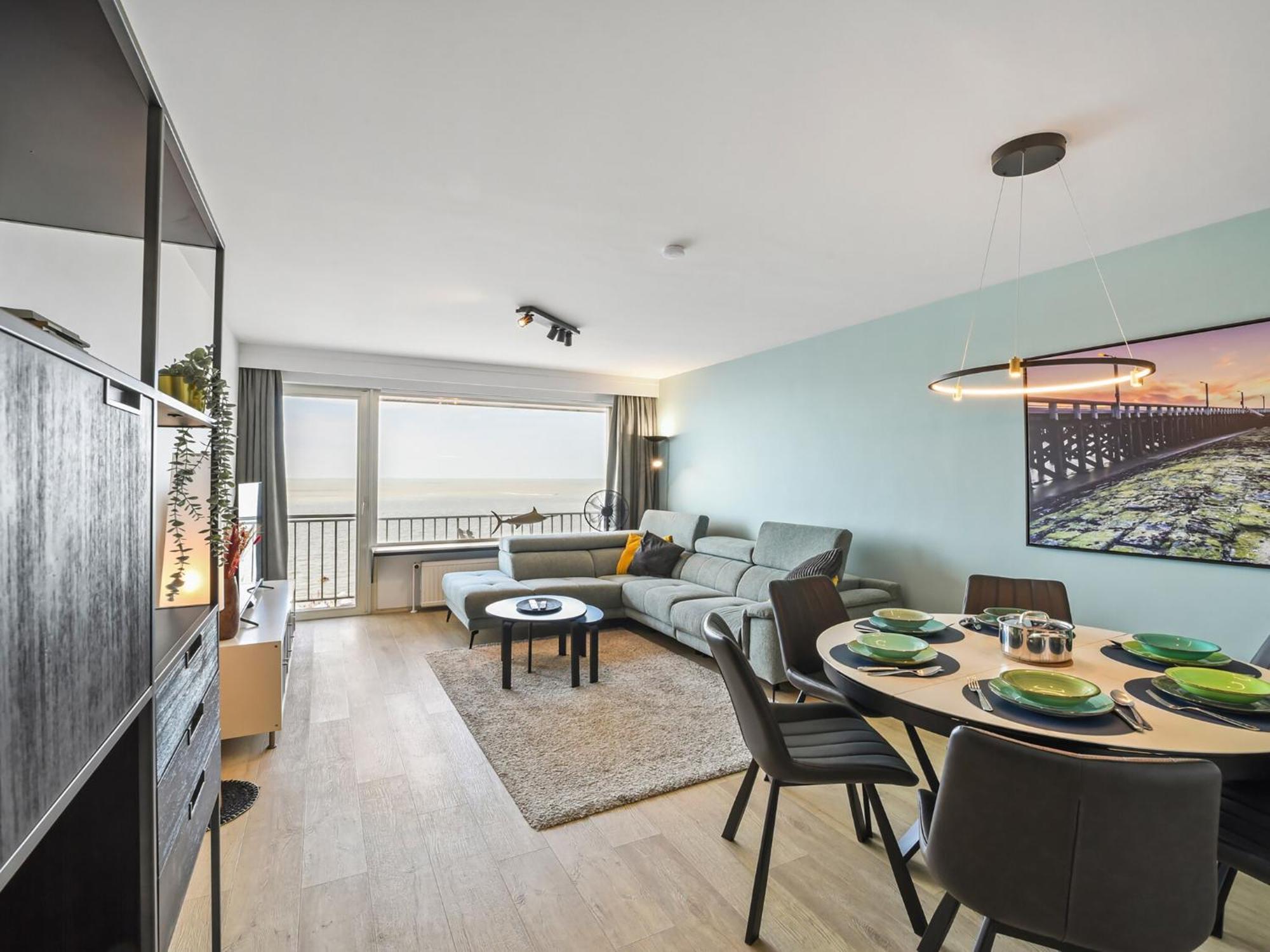 Modern 2-bedroom Flat With Sea Views , Cleaning Included Appartement