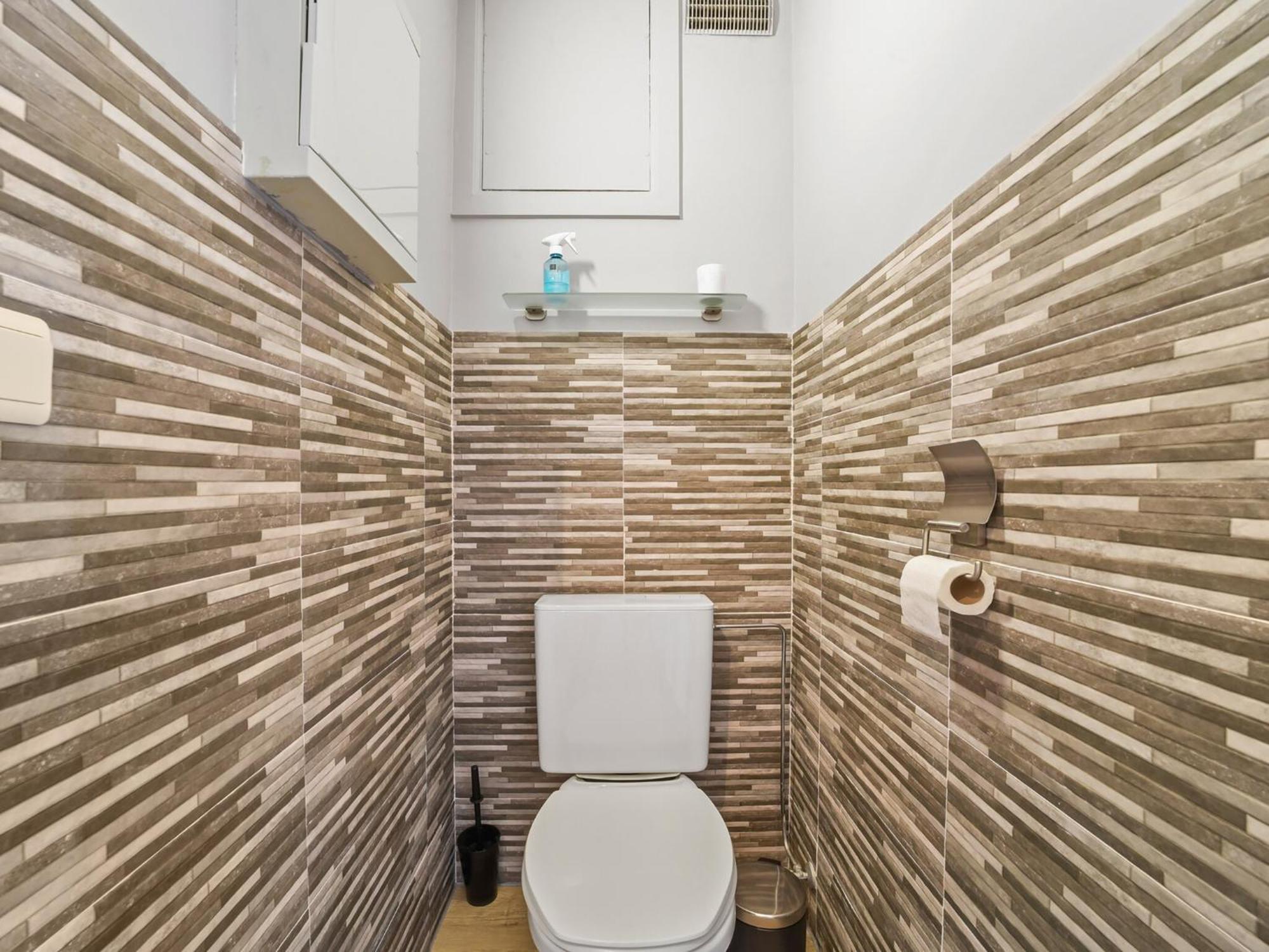 Modern 2-bedroom Flat With Sea Views , Cleaning Included Appartement