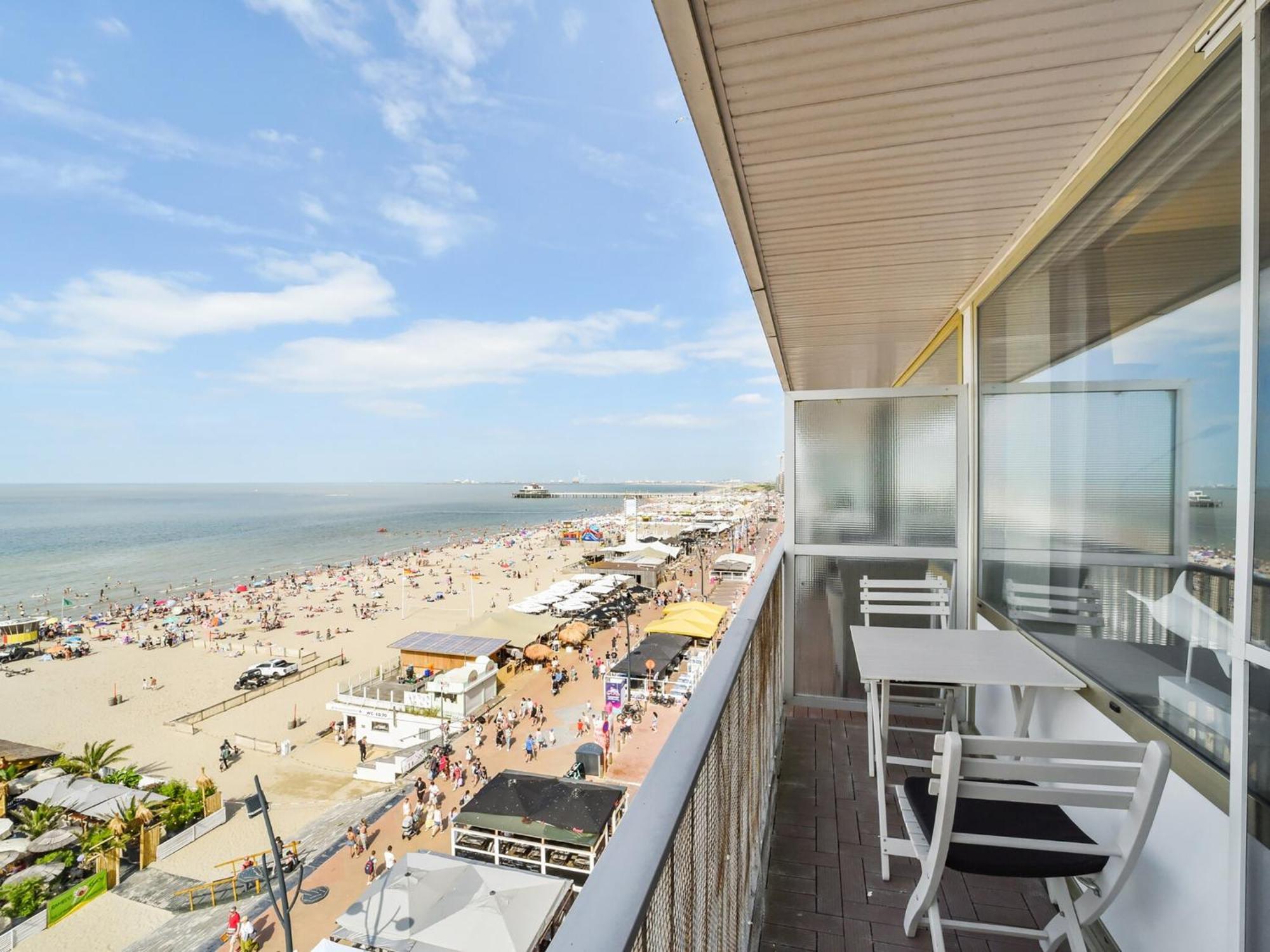 Modern 2-bedroom Flat With Sea Views , Cleaning Included